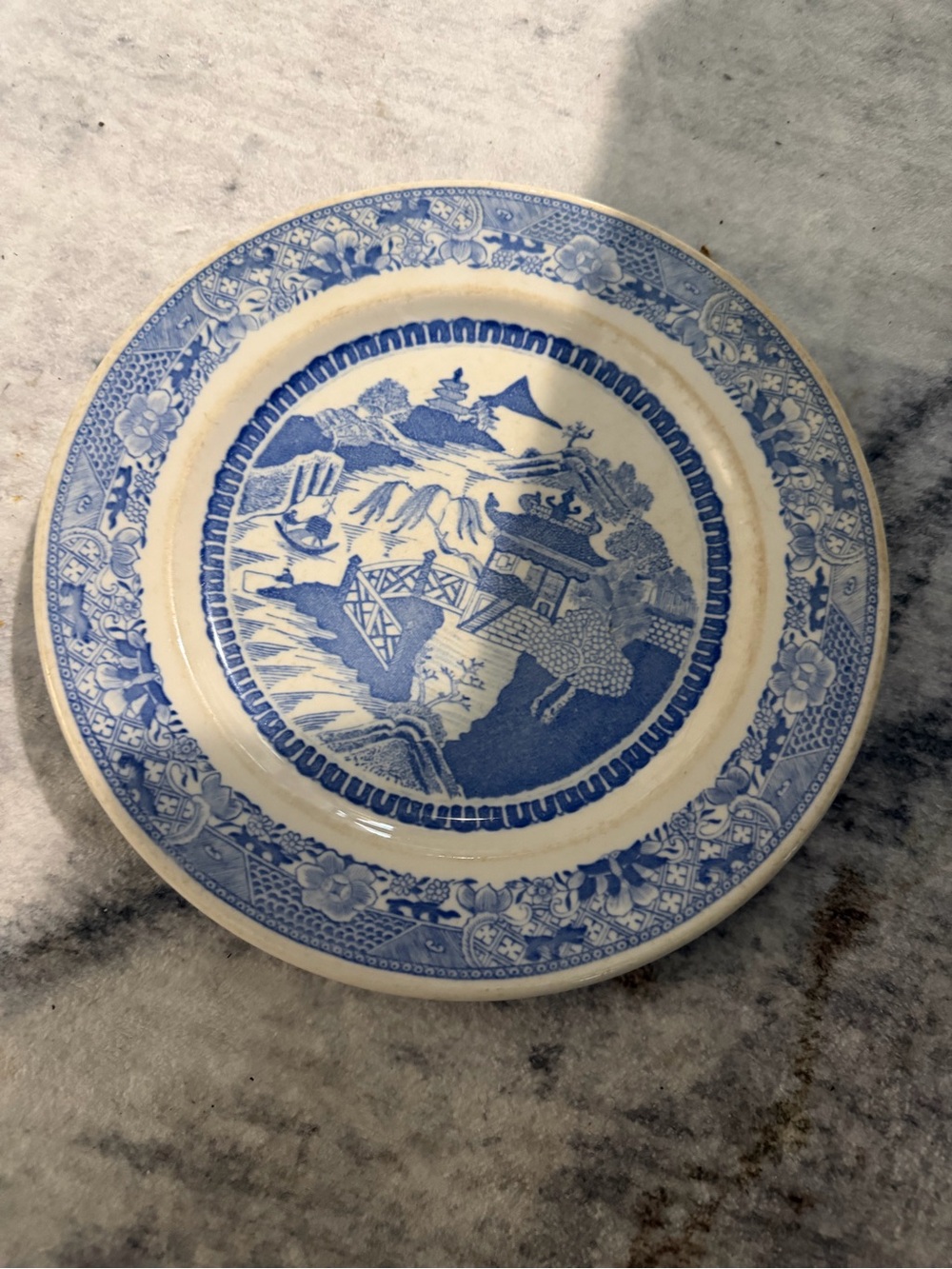 Syracuse China (15-D) Blue and White Scenic Transferware 9” Plate